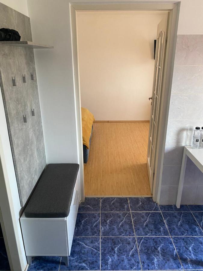 Ferienwohnung PAV- Nihil sine Deo Hunedoara Exterior foto
